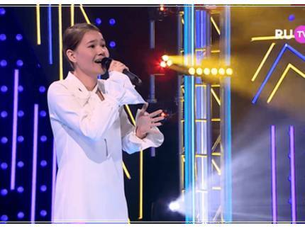 Назгуль Отузова из Башкирии победила в песенном конкурсе «Во весь голос»