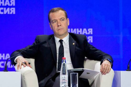 Медведеву представят доклады о причинах неэффективного расходования средств по нацпроектам