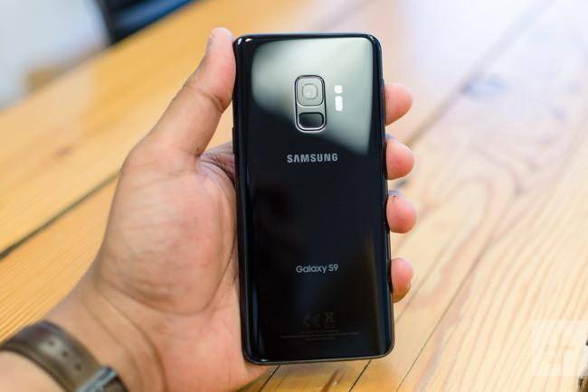 Samsung улучшит фотокамеры "устаревших" смартфонов - gogetnews.info