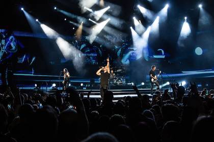 Группа Disturbed представит новый альбом в России