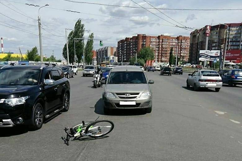 В Уфе 12-летний велосипедист попал под колеса автомобиля
