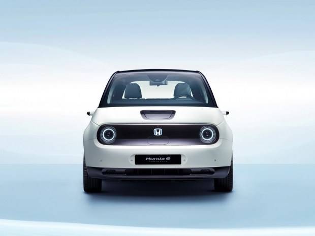 Электромобиль Honda e получит батарею емкостью 35,5 кВтч с жидкостным охлаждением