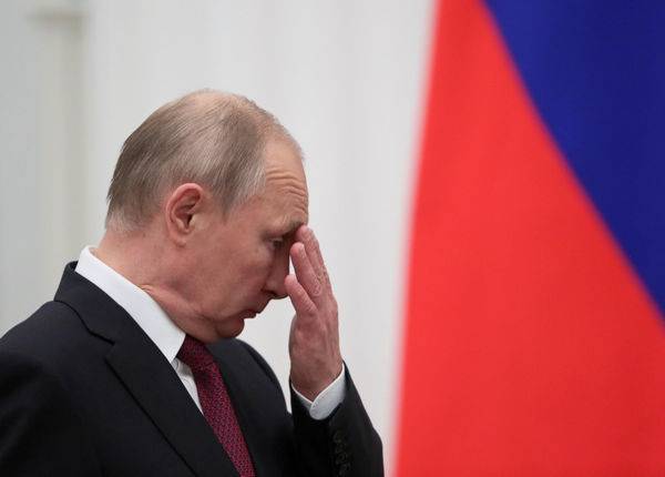 Владимир Путин уволил двух генералов из-за "дела Голунова"