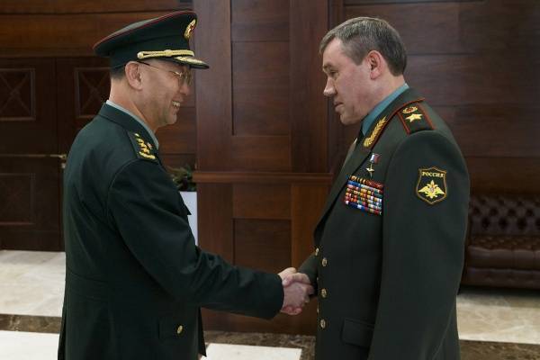 Военное руководство России и Китая намерено развивать сотрудничество
