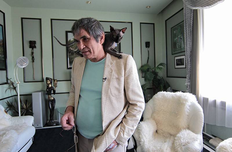Куклачев пообещал подарить Алибасову кота