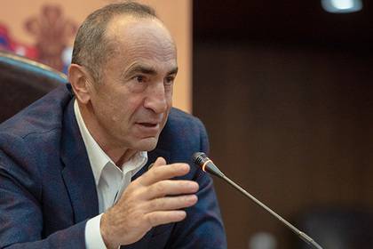 Экс-президент Армении отказался защищать честь и достоинство от Пашиняна