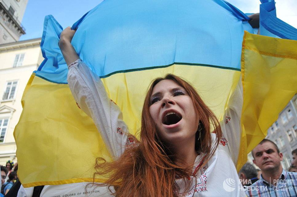 Главу украинской госбезопасности застукали в постели с россиянкой | Вести.UZ