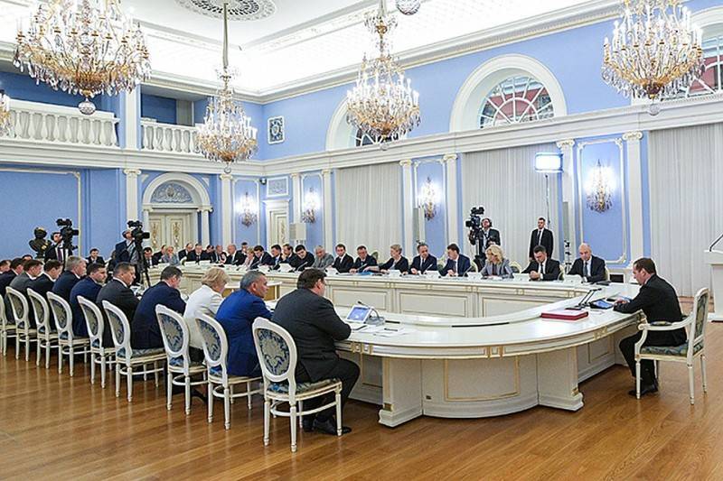Дмитрий Медведев заявил о медленном расходовании средств по линии нацпроектов