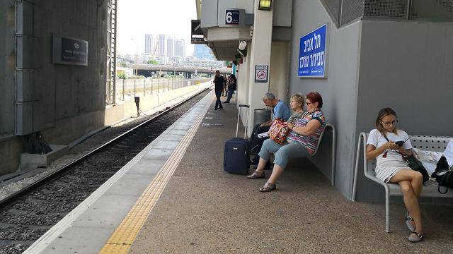 Отмены поездов 13 июня: сотни пассажиров имеют право на компенсацию