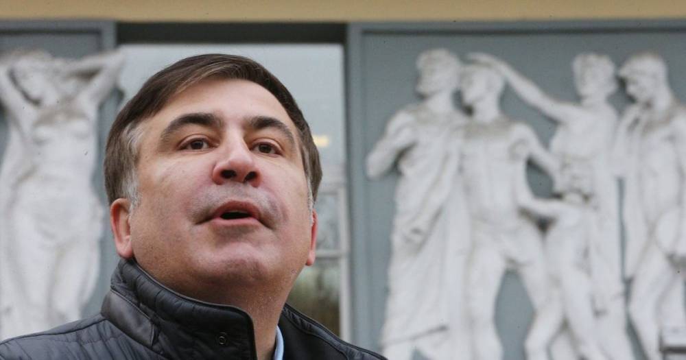 Саакашвили показал избирательный список на парламентских выборах