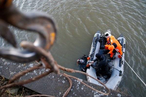 Спасатели вытащили из Преголи тонущего мужчину - newkaliningrad.ru - Калининград