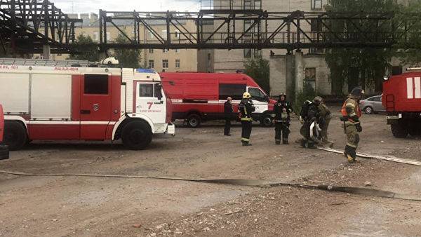 В Петербурге произошел пожар на территории завода «Красный выборжец»