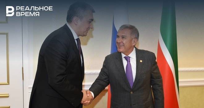 Минниханов на встрече с послом Узбекистана в России обсудил расширение сотрудничества