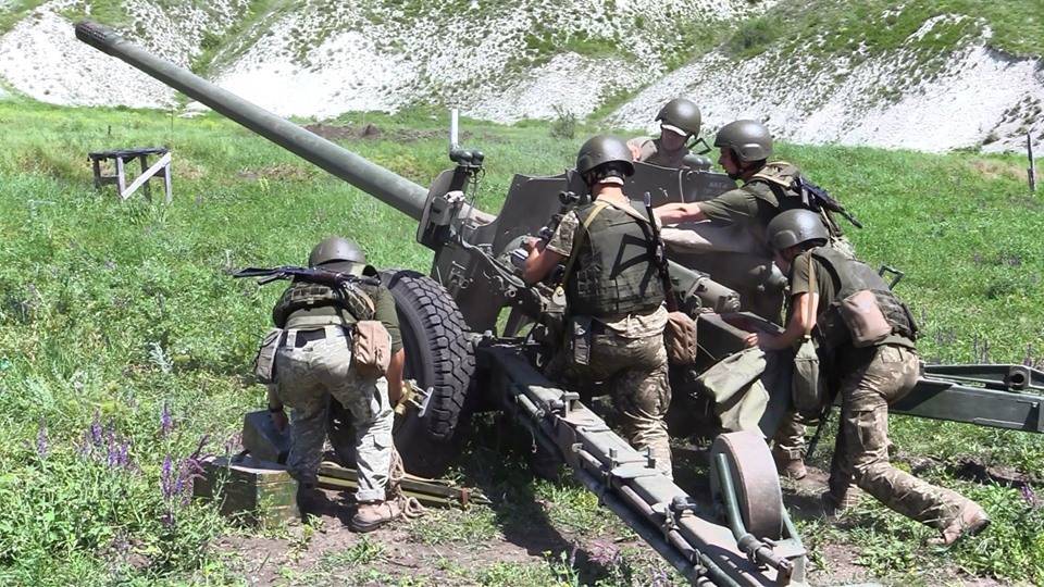 На Донбассе в результате обстрелов ранен один армеец ВСУ