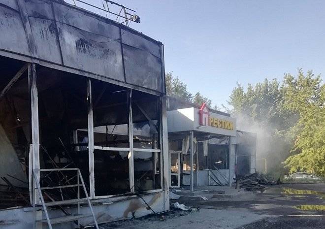 В Шилове сгорели три магазина и палатка с шаурмой