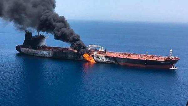 Инцидент в Оманском заливе: США изучают ситуацию, ЕС призвал к деэскалации