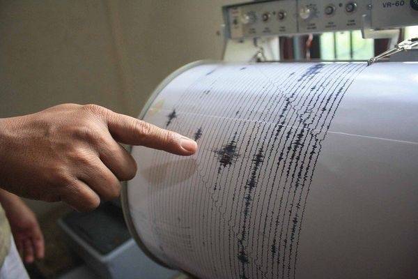 В Чили не объявляли угрозу цунами из-за сильного землетрясения