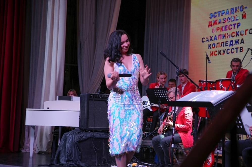"Летний джаз" сыграли в честь 60-летия Сахалинского колледжа искусств