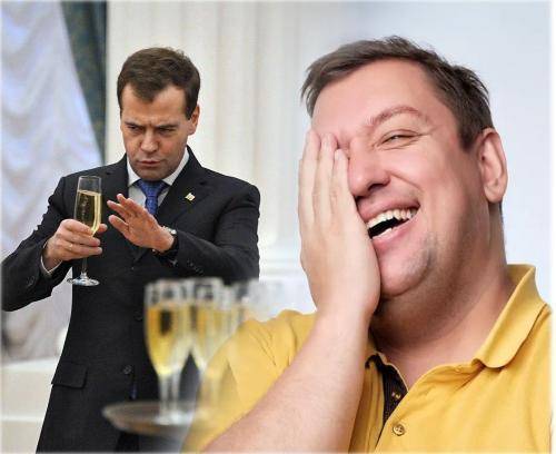 Опять запой ? Медведев рассмешил интернет «пьяными» постами: «Vk mho cucumber»