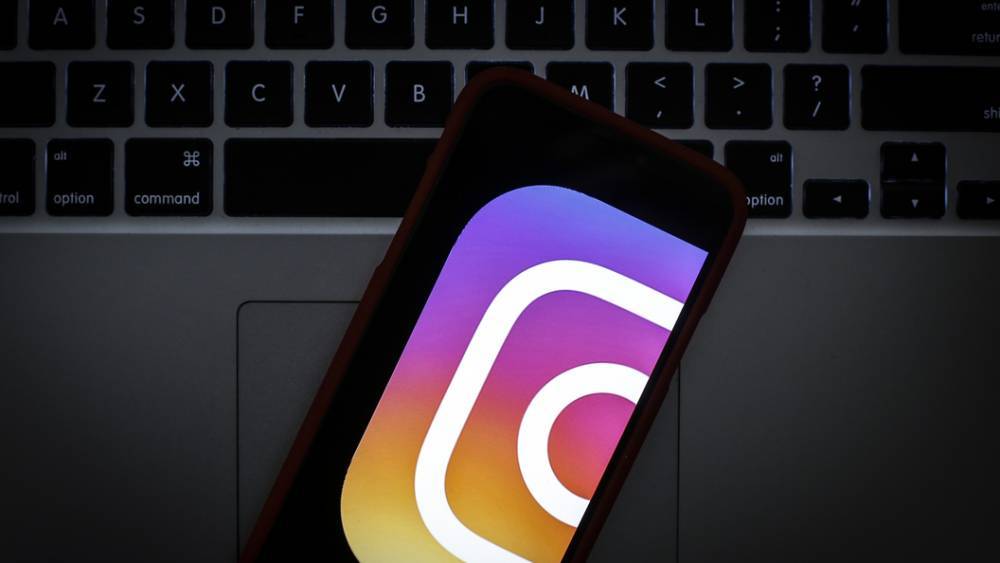 Пользователи заволновались, когда не смогли обновить ленту: Работу Instagram восстановили после сбоя