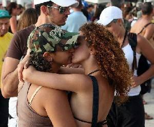 Тель-Авив принимает большой гей-парад