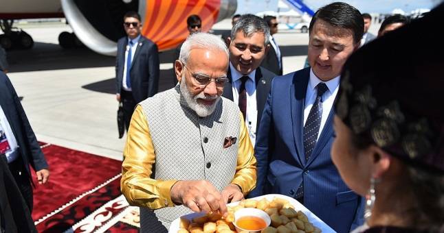 Индия сделала ставку на сближение с Казахстаном и Узбекистаном - dialog.tj - Китай - Индия - Бишкек - Нью-Дели