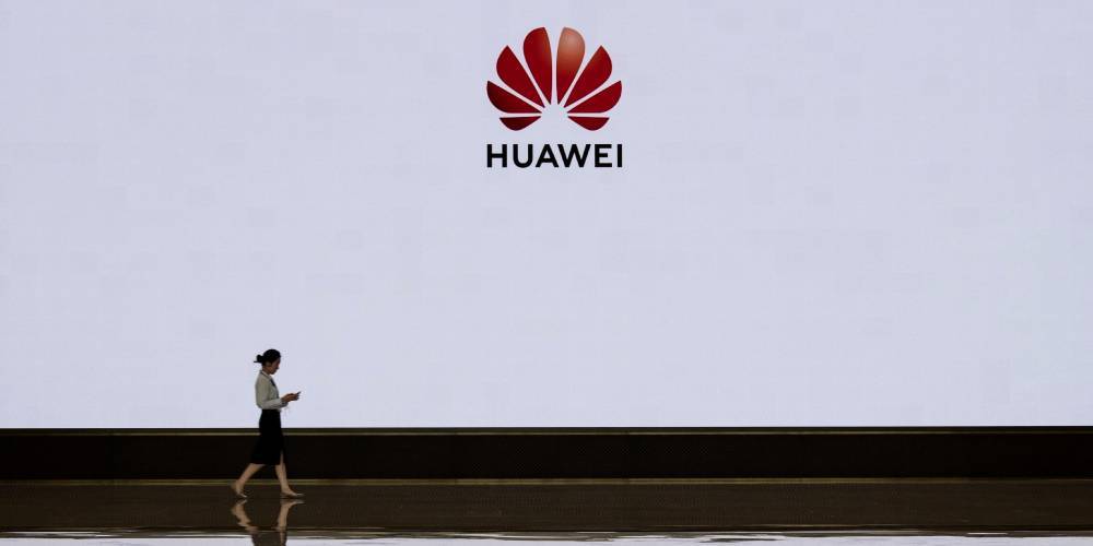 Huawei запускает собственную операционную систему