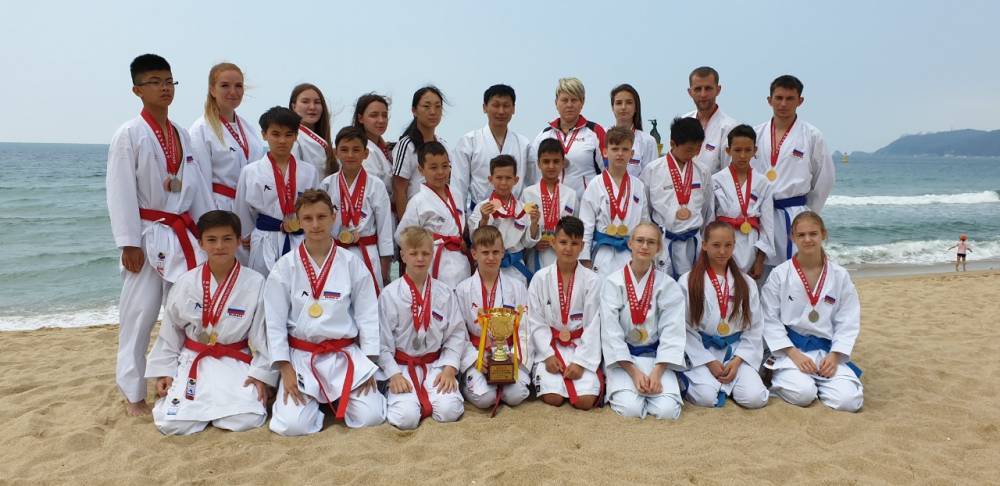 Сахалинские каратисты успешно выступили на соревнованиях в Пусане