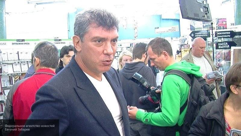 Немцов стал идолом для дебоширов и аморалов, которые претендуют на его премию