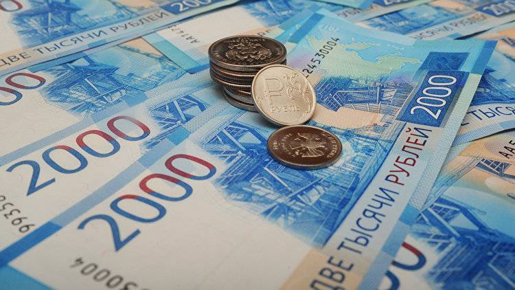 Госсовет Крыма увеличил дефицит бюджета на 692 млн рублей