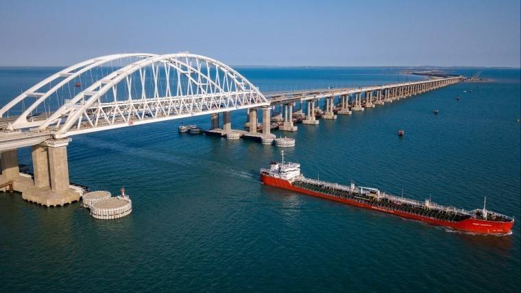 Строительство ж/д части Крымского моста идет с&nbsp;опережением
