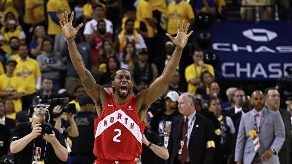 Новая история баскетбола: «Торонто» стал первым чемпионом НБА не из США