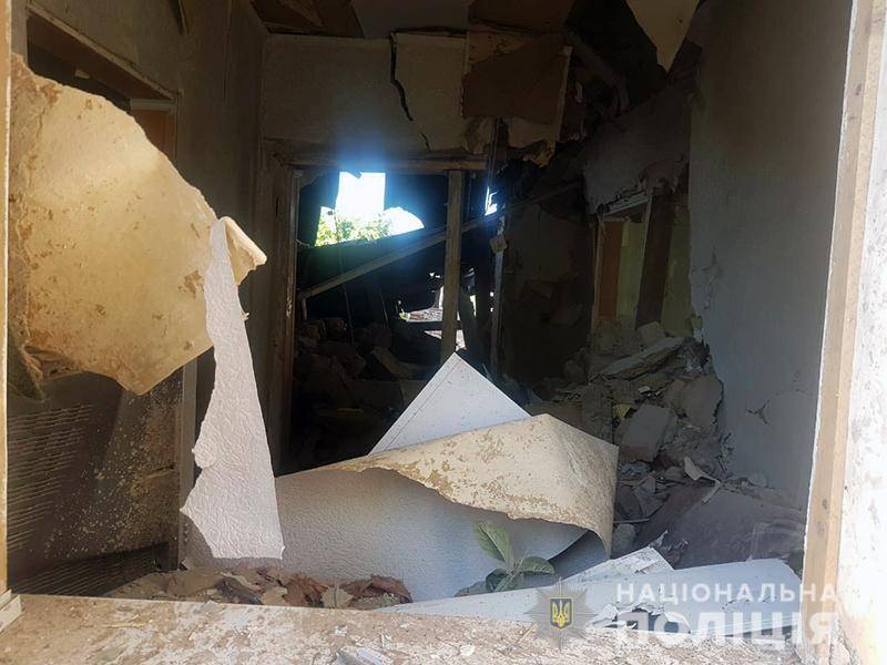 Боевики из артиллерии обстреляли Марьинку, пострадали 4 человека, среди которых ребенок