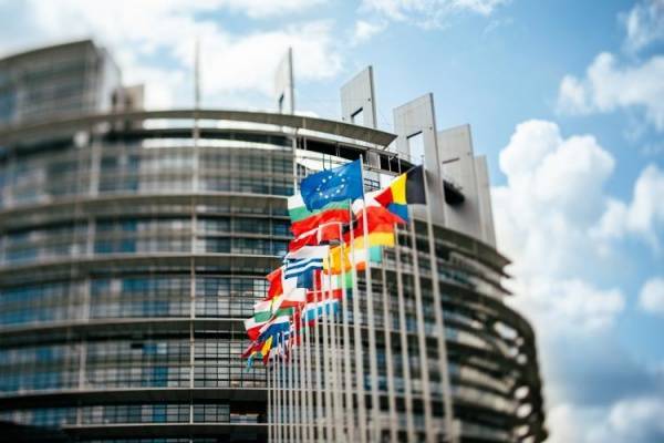 Еврокомиссия: Из России пытались повлиять на выборы в Европарламент