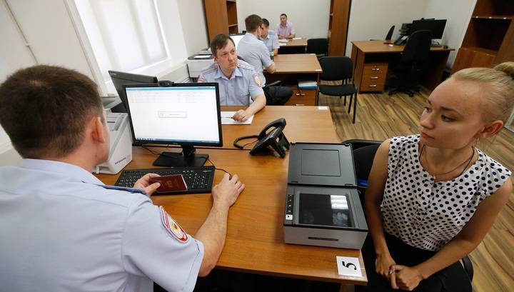 Первые жители ДНР получили российские паспорта