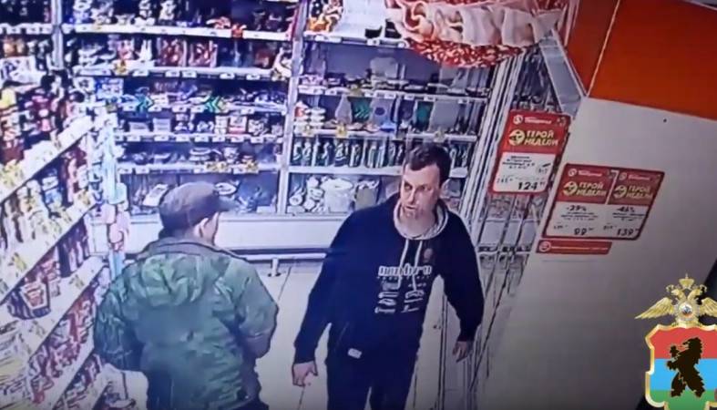 Подозреваемых в кражах продуктов из магазина в Сулажгоре ищет полиция