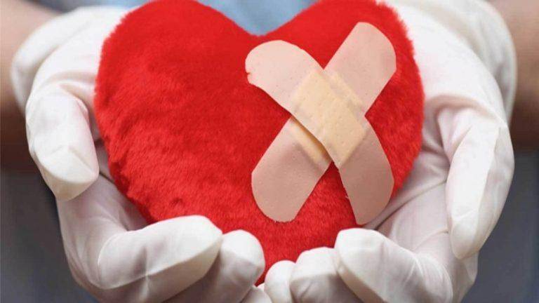Кардиологи назвали ухудшающие работу сердца привычки