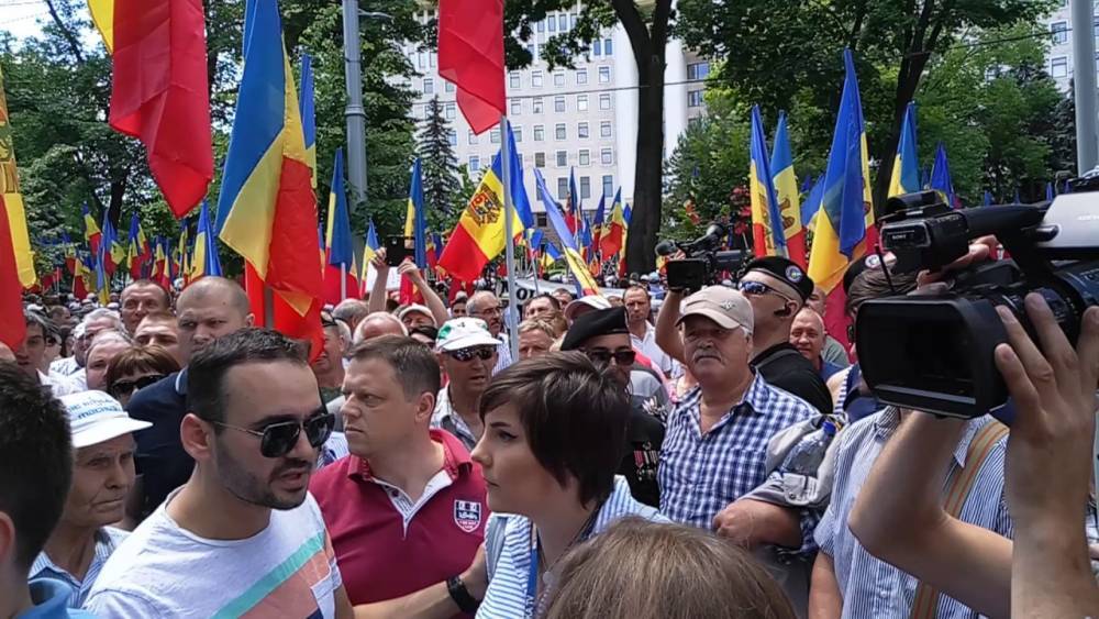 Крупнейшая диаспора Молдовы назвала способ выйти из политического кризиса