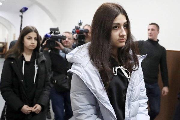 СКР: Сестрам Хачатурян предъявлены обвинения в окончательной редакции