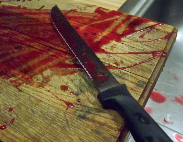 В Башкирии 26-летний парень напал с ножом на своего парня