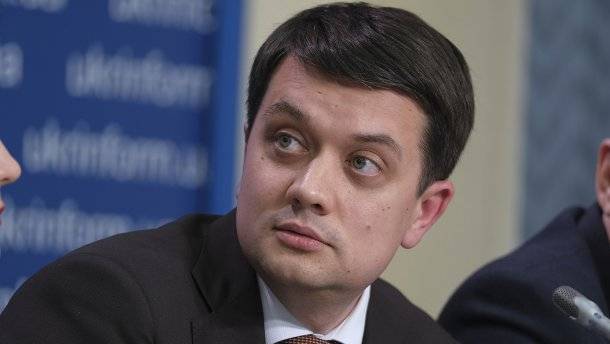 Лидер партии «Слуга народа» отказался говорить на украинском языке