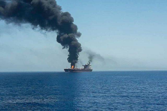 МИД России решительно осудил атаки на танкеры в Оманском заливе