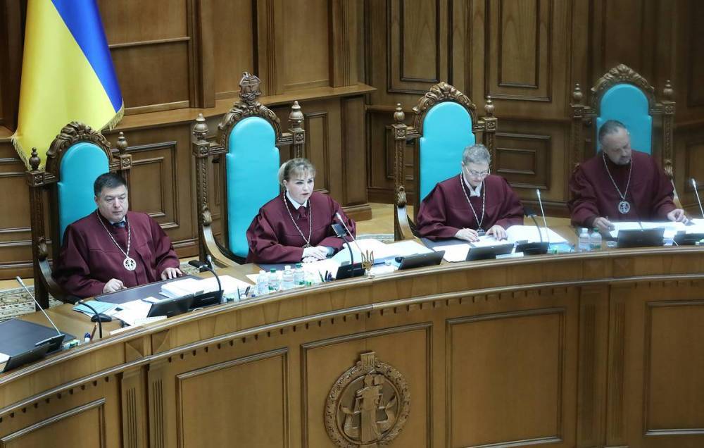 Суд на Украине признал незаконными полномочия президента по регулятору в энергетике