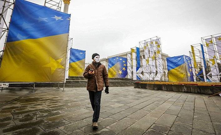 Россияне стали лучше думать об украинцах и американцах | Политнавигатор