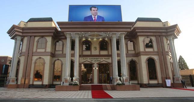 Главы стран стали прибывать в Душанбе на саммит СВМДА