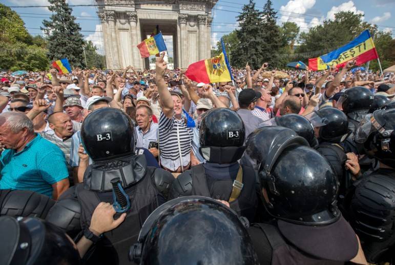 Украинские дипломаты призвали украинцев в Молдове быть бдительными | Политнавигатор