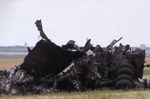 Стало известно, кто отдал приказ сбить Ил-76 в небе над Луганском