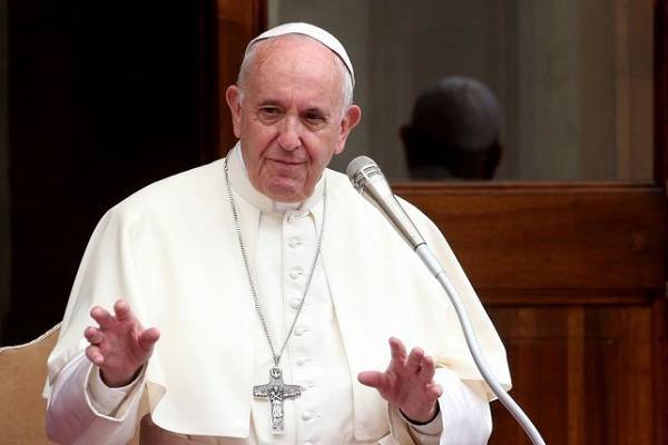 Ватикан отвергает транс-движение