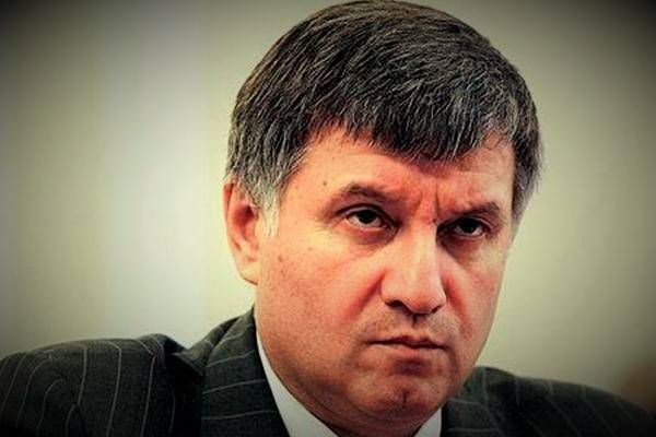 Министр внутренних дел Украины — зарвавшийся хам