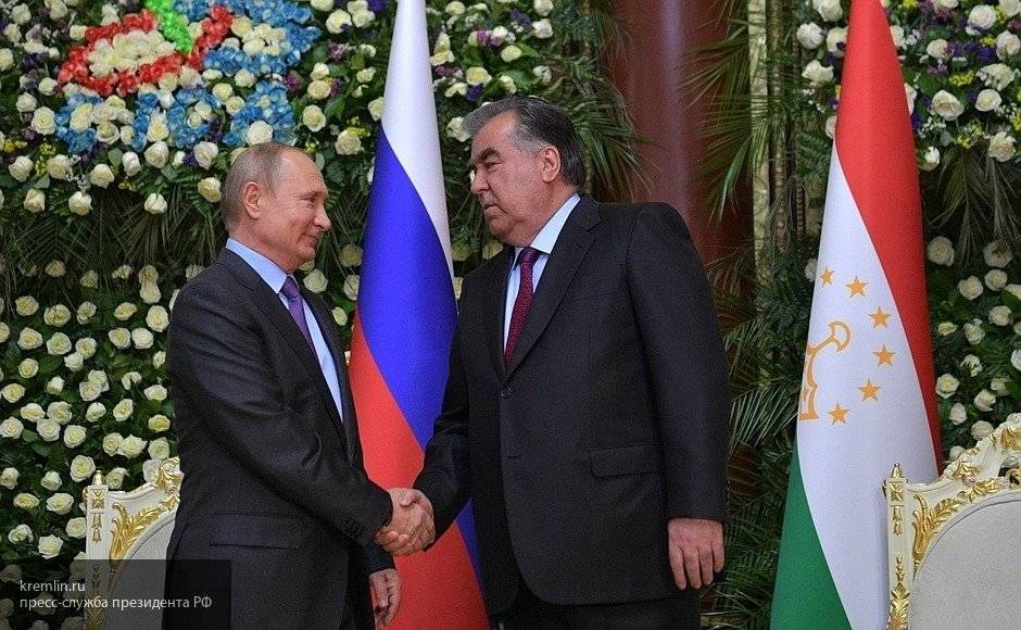 Президенты России и Таджикистана провели переговоры в Душанбе
